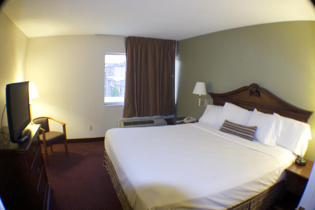The Garden Inn 엘하르트 외부 사진