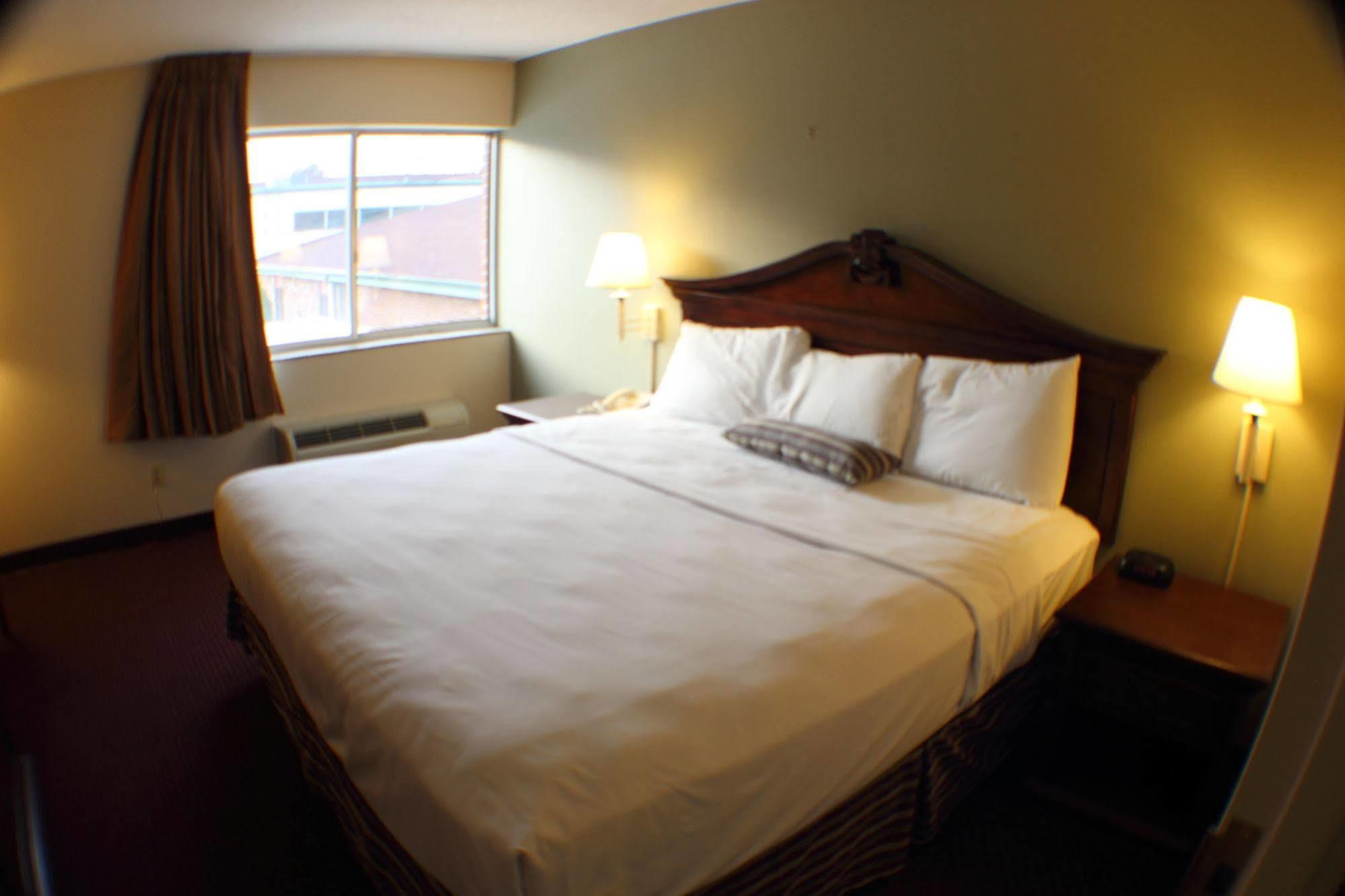 The Garden Inn 엘하르트 외부 사진