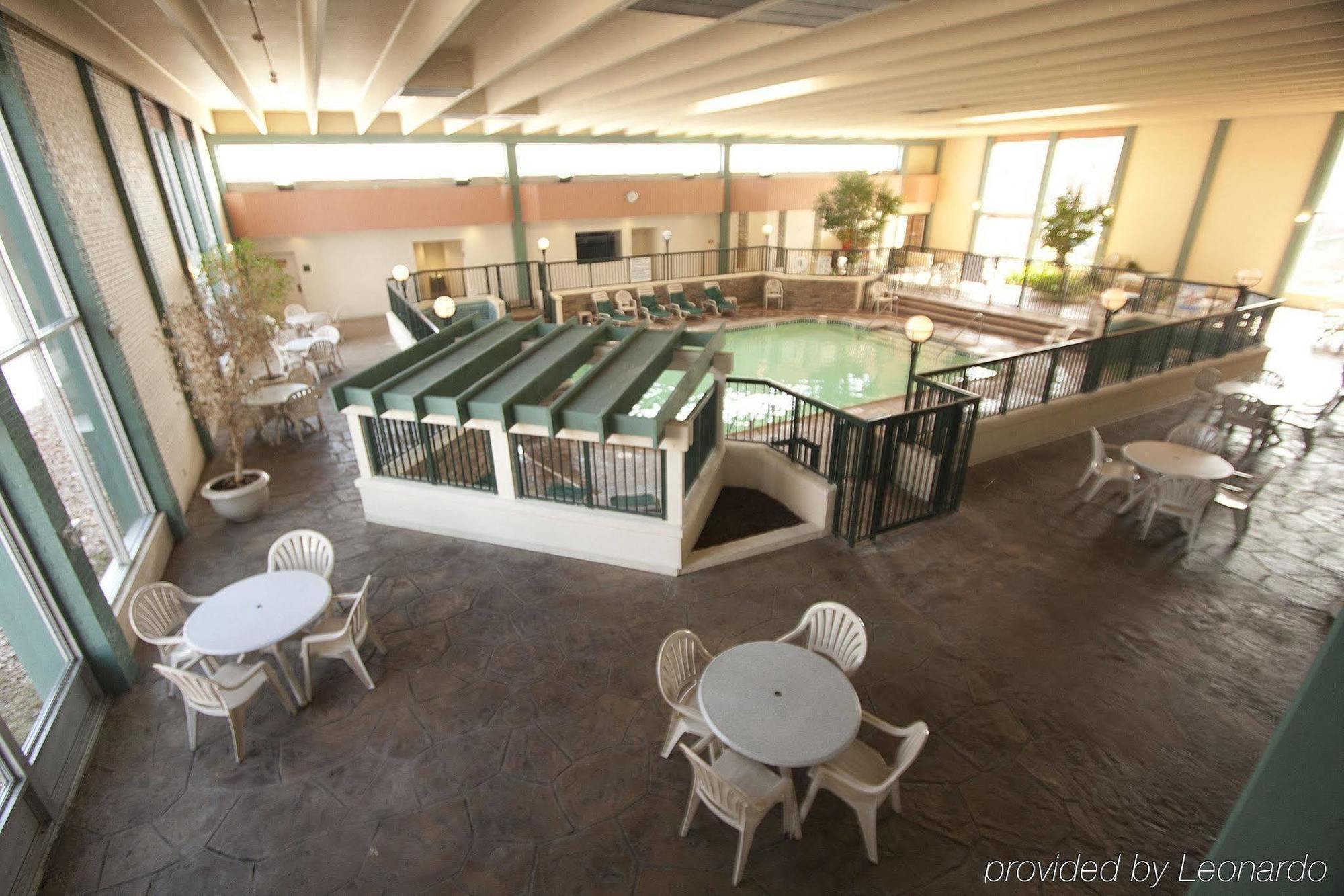 The Garden Inn 엘하르트 시설 사진